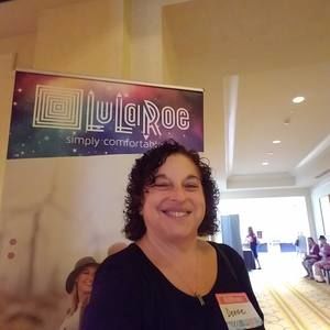 Meet your Posher, Denise